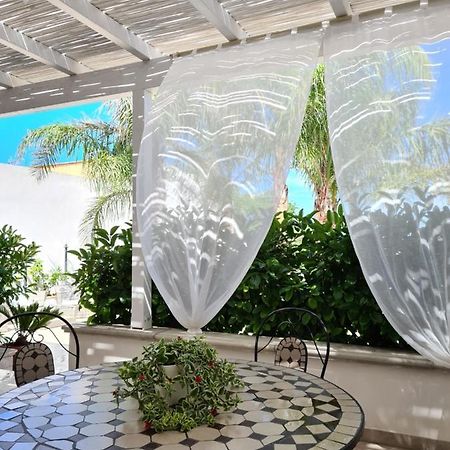 Casa Poesia Bed & Breakfast Torre San Giovanni Ugento Exterior photo